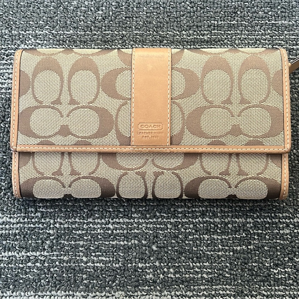 CC brown Coach logo wallet
